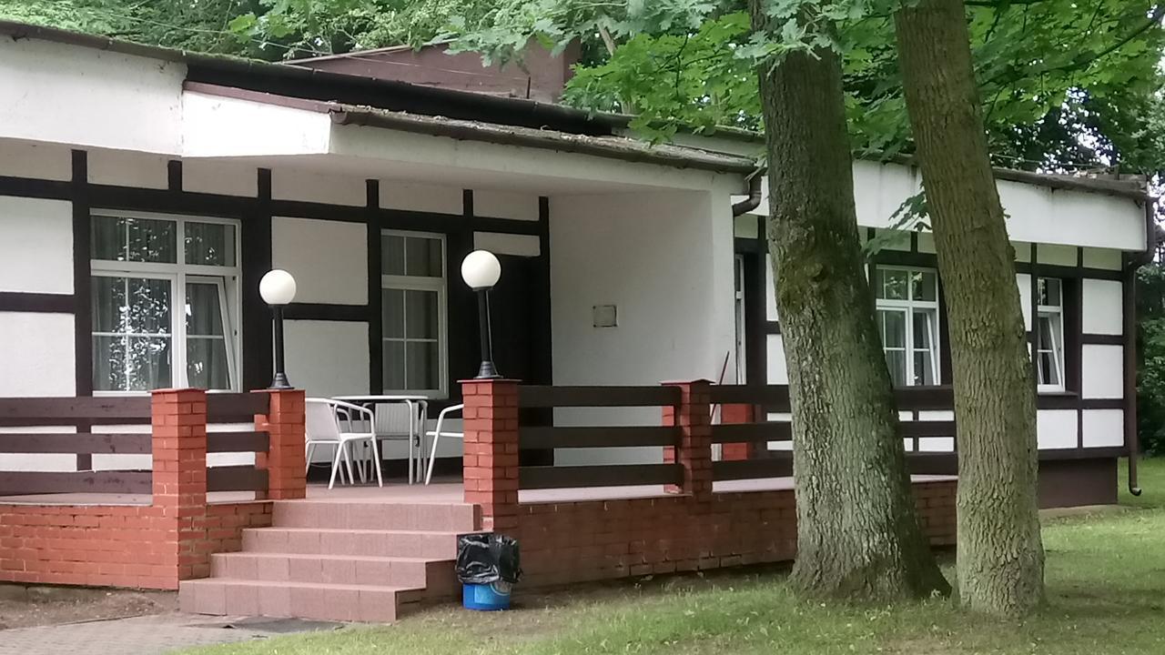 Hostel Dworek Osiecki Koral Osieki  Buitenkant foto