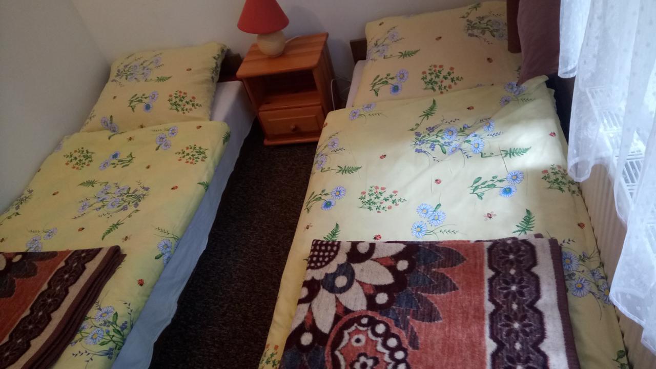 Hostel Dworek Osiecki Koral Osieki  Buitenkant foto
